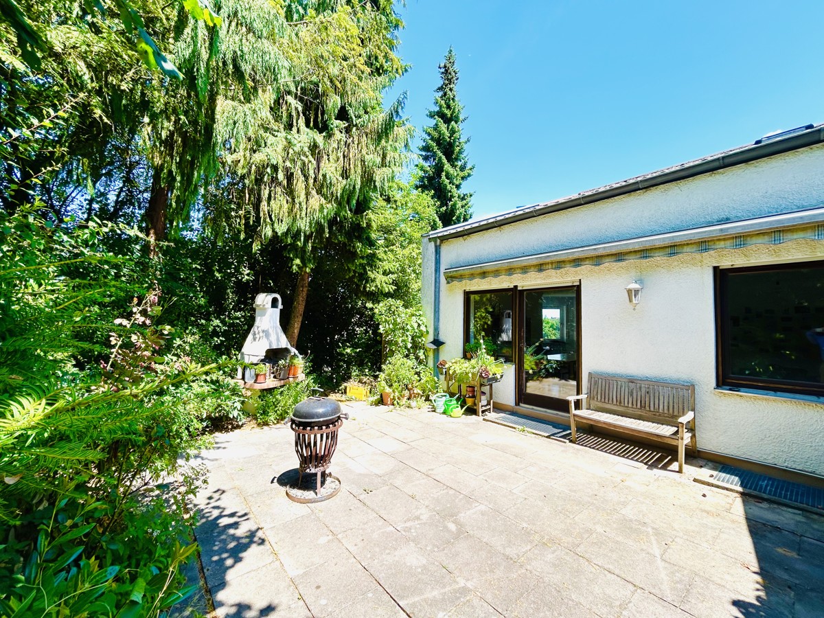 Ihre Doppelhaushälfte & Terrasse vom Garten