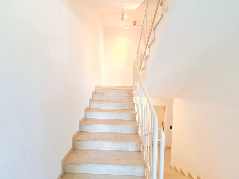 Ihr Treppenaufgang zum Wohnzimmer